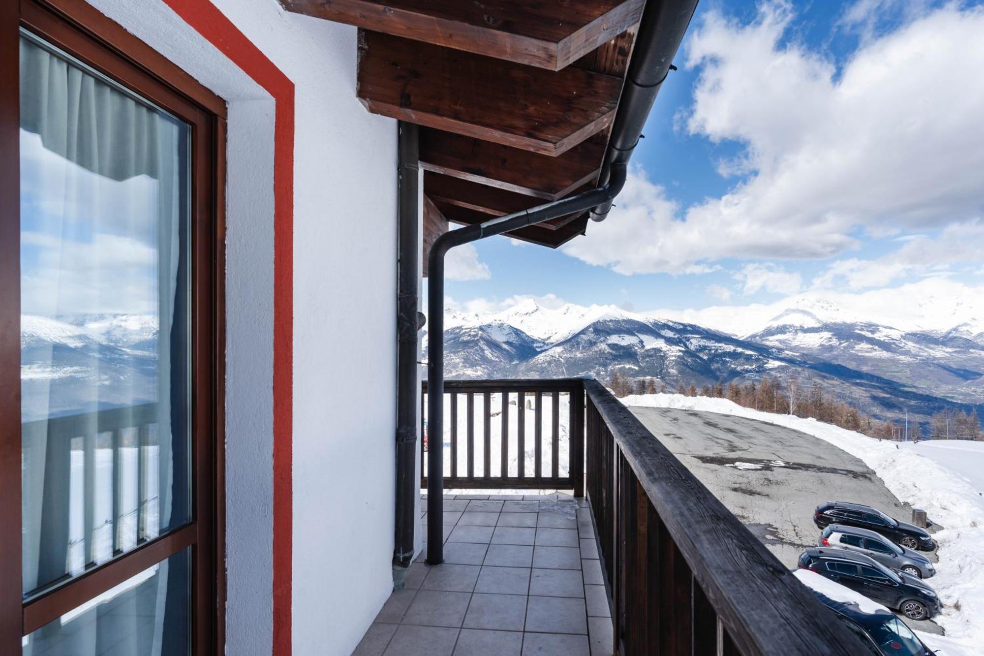 Chalet Des Alpes Gressan Exterior foto