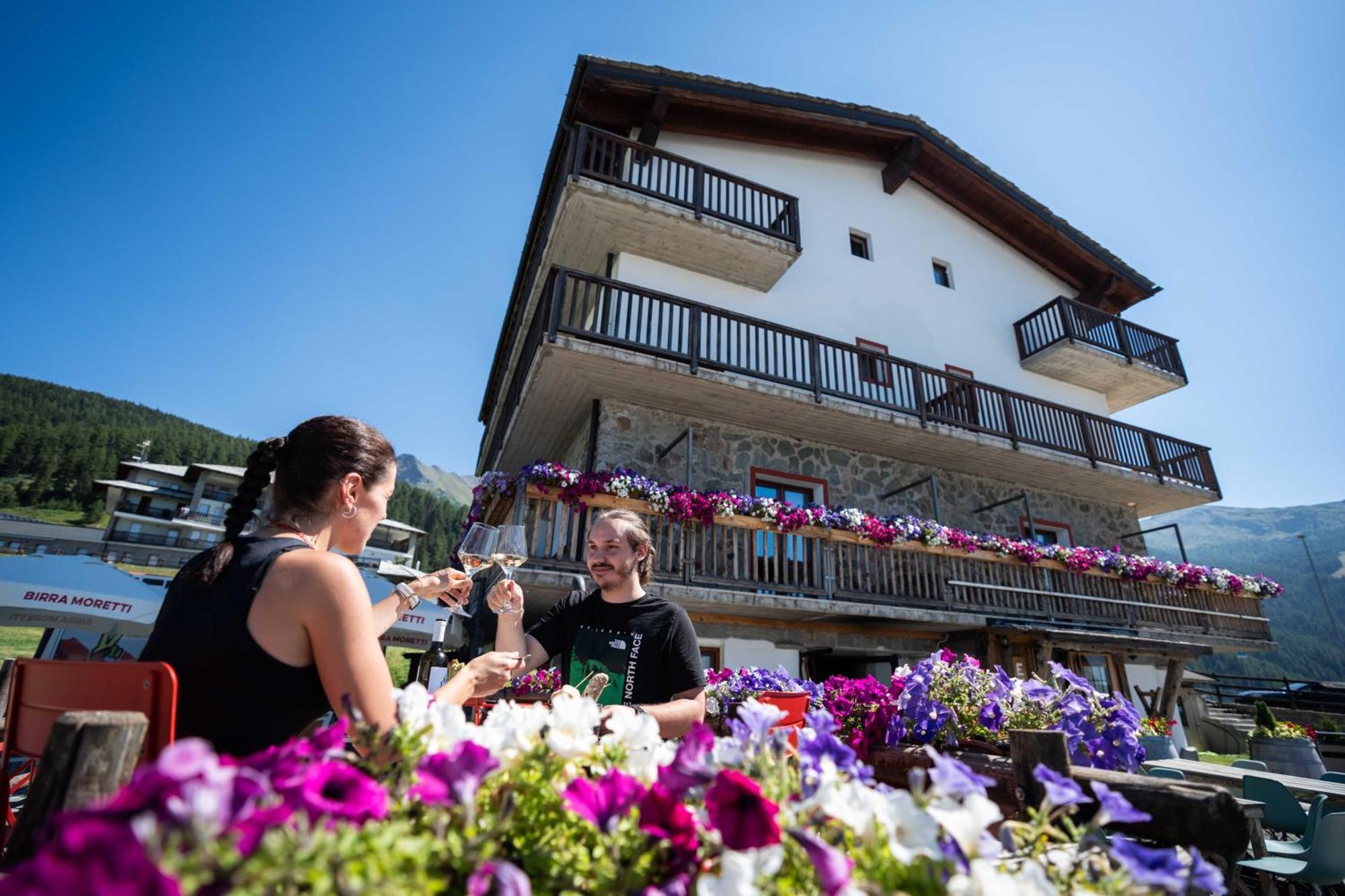 Chalet Des Alpes Gressan Exterior foto